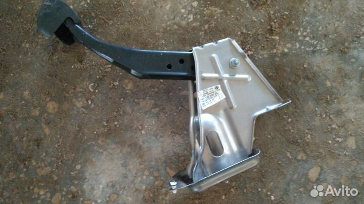 Педаль тормоза Volkswagen Golf Plus 2013