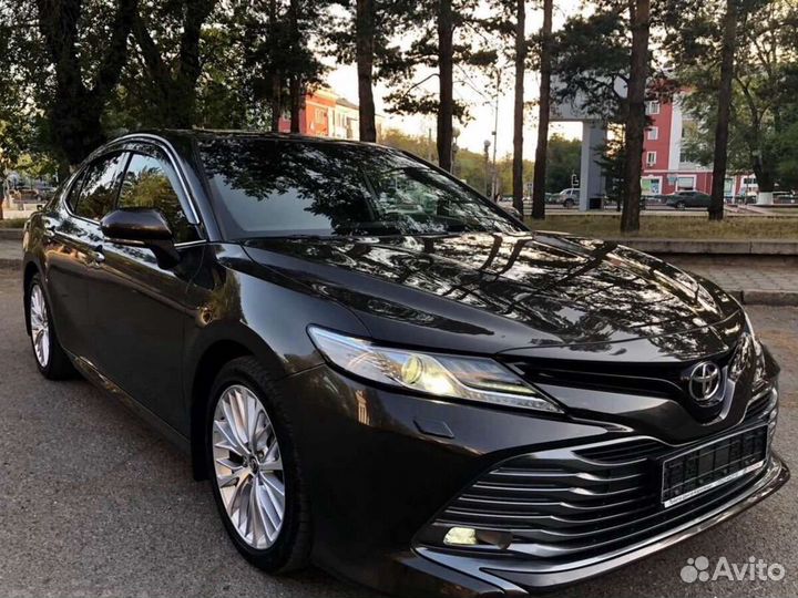 Аренда Тойота камри 70 по Крыму