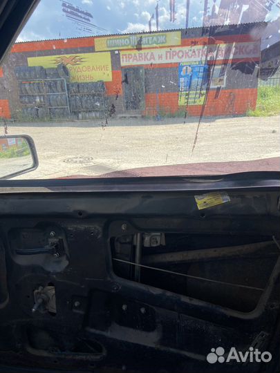 Двери,стеклоподъемники,стекло,обшивка ваз 2109