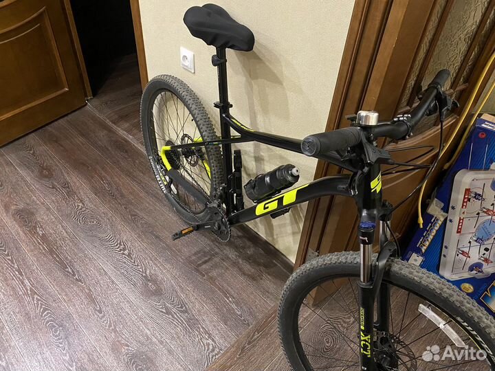 Велосипед GT avalanche sport