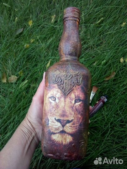 Декоративная бутылка для напитков 