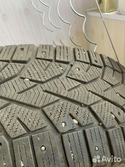 Gislaved NordFrost 100 235/65 R17