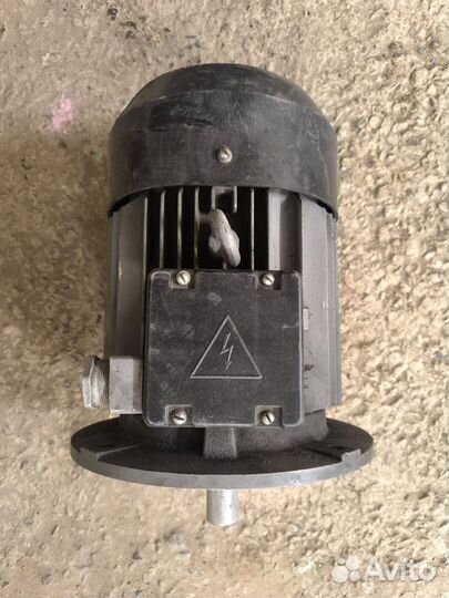 Электродвигатель