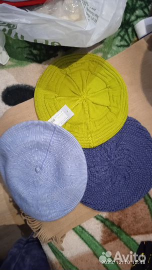 Берет новый женский