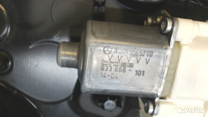 Стеклоподъемник электрический Mercedes GLA X156 20