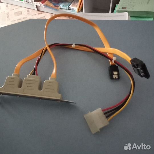 Внешний блок подключения SATA и питания