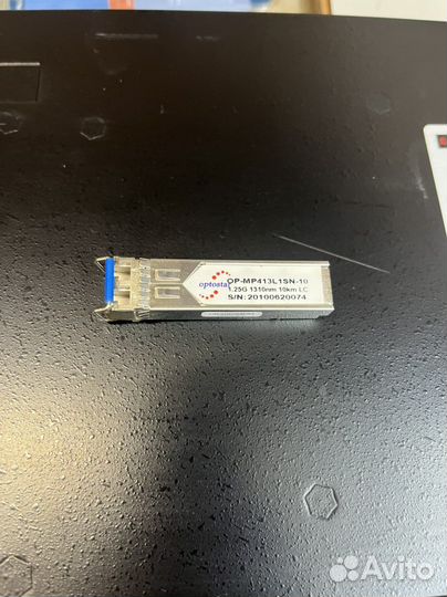 Сетевой коммутатор Edge-Core ES3528M