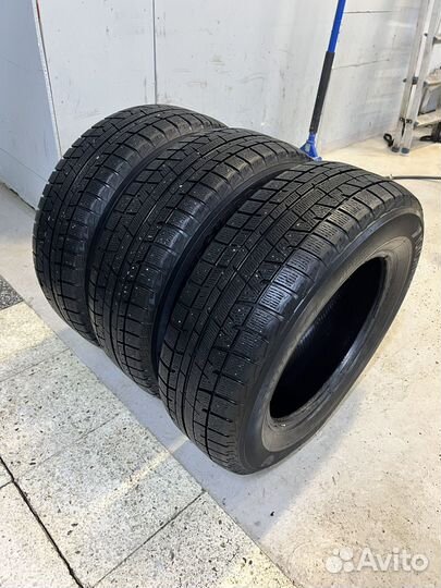 Yokohama Ice Guard IG50 215/65 R16