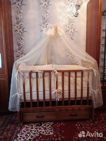 Кровать с балдахином