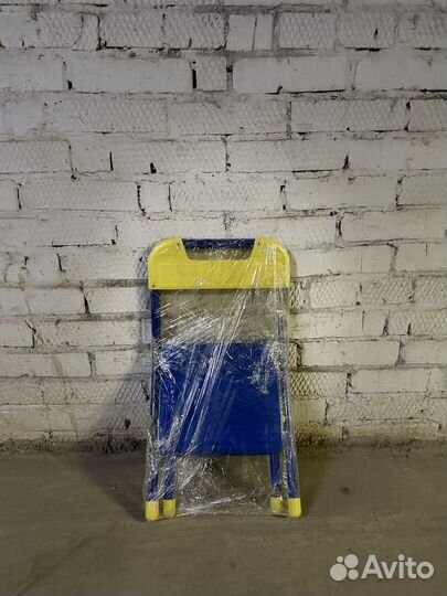 Детский столик и стульчики детские 2 шт