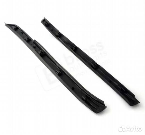 Накладка стойки лобового стекла Мерседес Vito 638