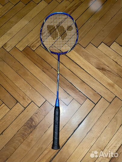 Ракетка для бадминтона
