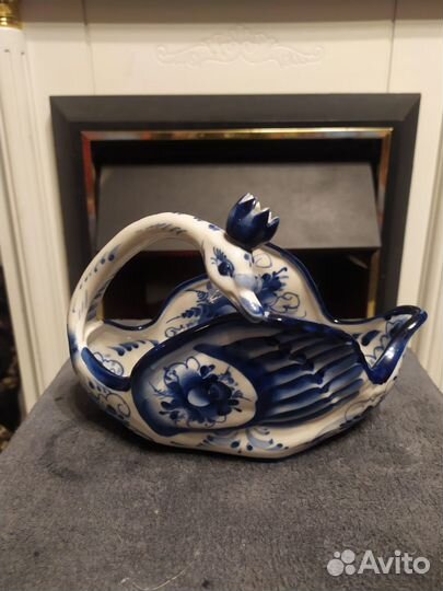 Конфетница Царевна Лебедь из Гжели