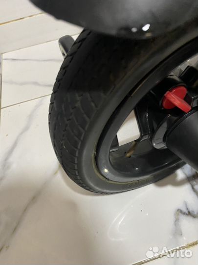 Трехколесный велосипед с родительской ручкой