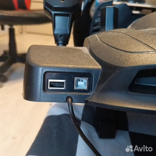 Игровой руль с педалями для пк