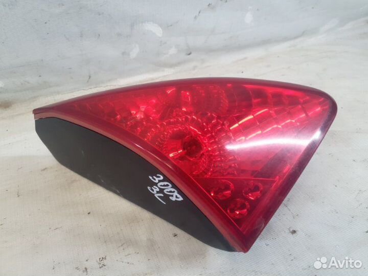 Фонарь внутренний задний левый Peugeot 3008 EP6CDT