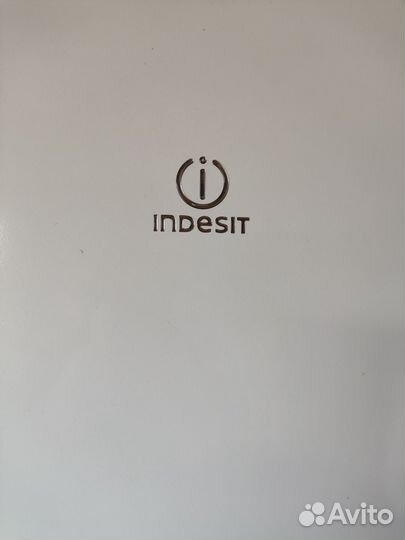 Холодильник бу indesit