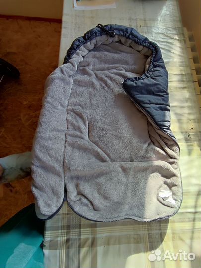 Зимний конверт в прогулочную коляску