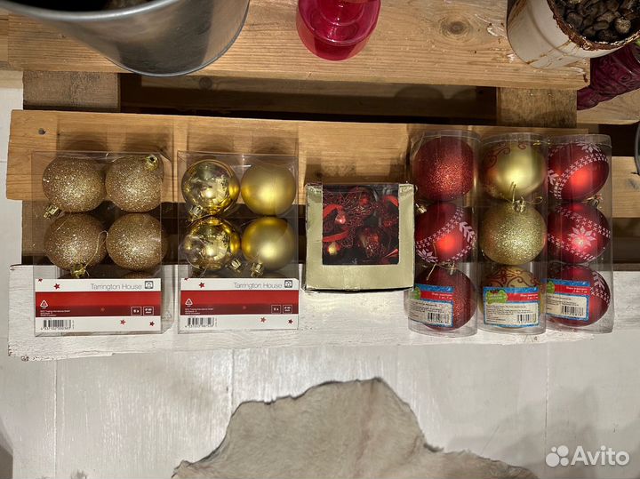 Набор новогодних игрушек и украшений 65 шт