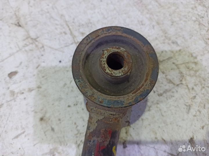 Тяга задняя продольная левая внутренняя