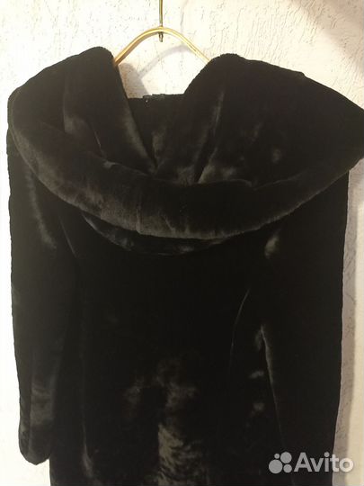 Шуба мутоновая с капюшоном 44 46