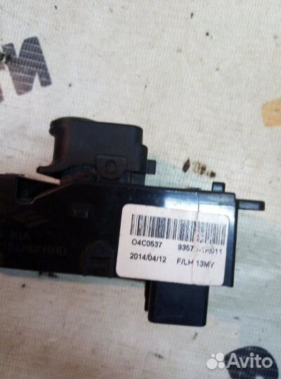 Блок управления стеклоподъемниками Hyundai Solaris