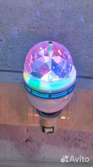 Крутящаяся лампа. Гирлянда. Новогодняя диско лампа