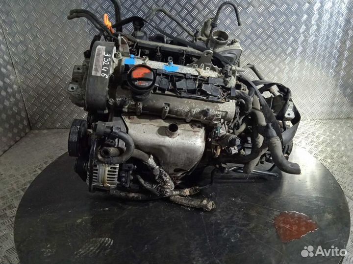 Двигатель Volkswagen Golf 4 1.6i бензин AZD