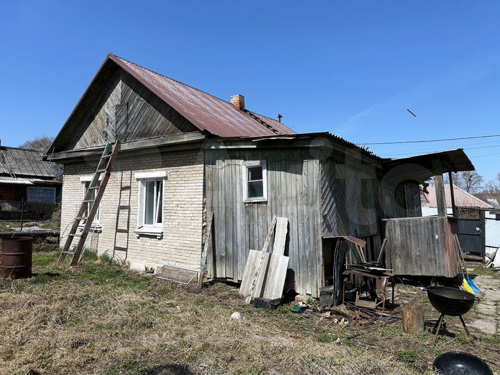 Дом 41,7 м² на участке 6,06 га