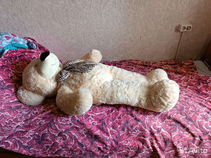 Плюшевый медведь большой 1 м