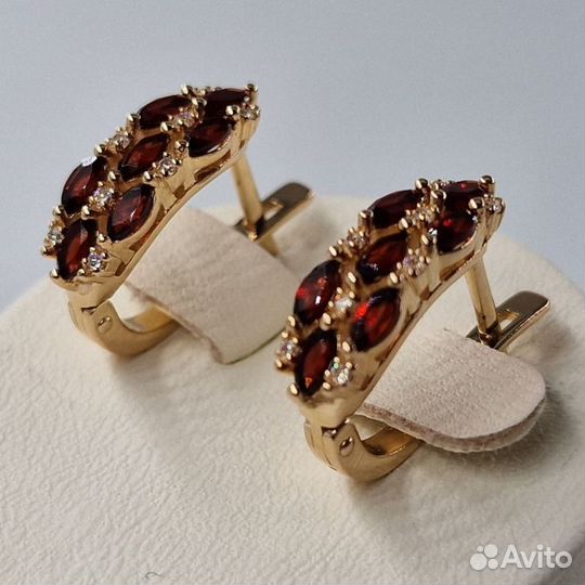 Серьги с гранатом