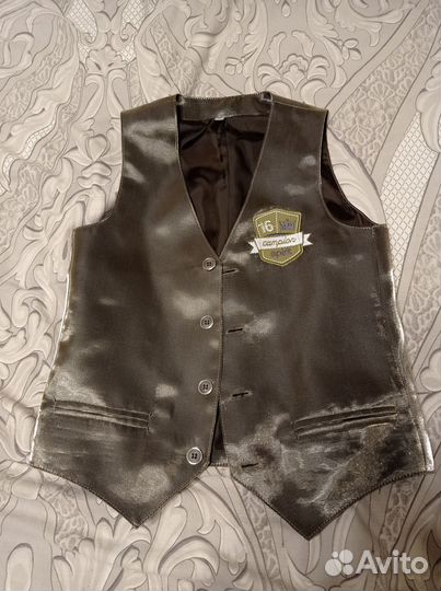 Жилет праздничный