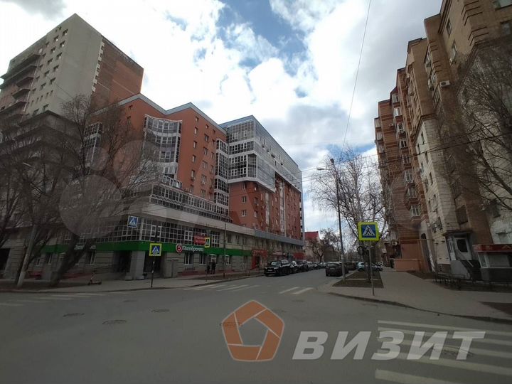 Офисное помещение в центре города с парковкой