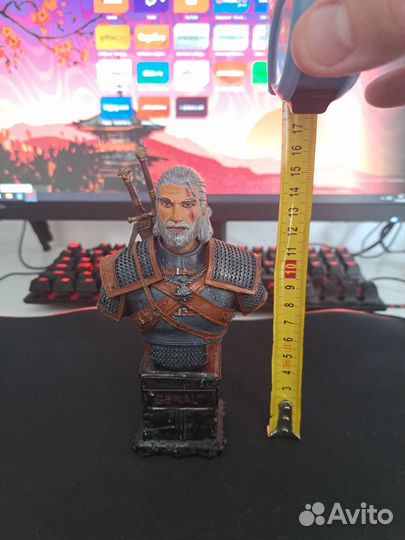 Фигурка Геральт Ведьмак