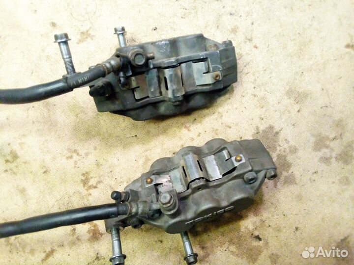 Суппорт передний левый kawasaki zx9 r zx-9 r