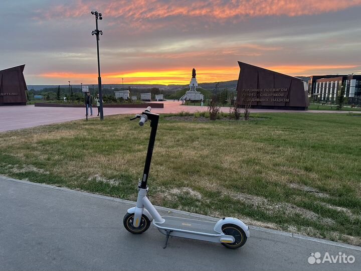 Электросамокат Ninebot Max G30LP комплект