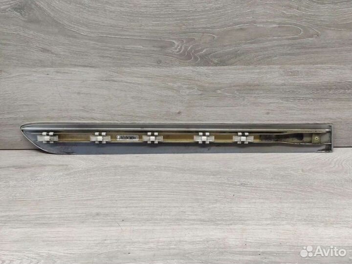 Молдинг двери Mercedes M W164