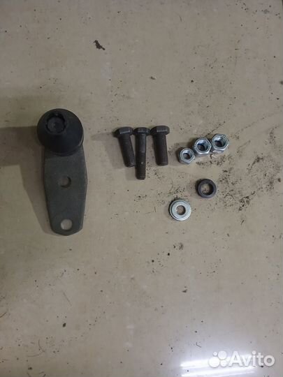 Рычаг передней подвески нижний Ауди А6 С6