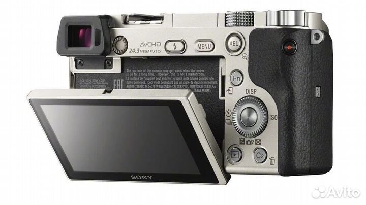 Sony Alpha A6000 Kit 16-50mm f/3.5-5.6 Black