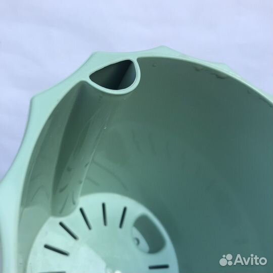 Кашпо пластиковое с дренажной вставкой