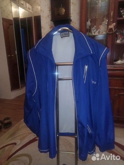 Куртка с жилетом xl хоккейная на весну