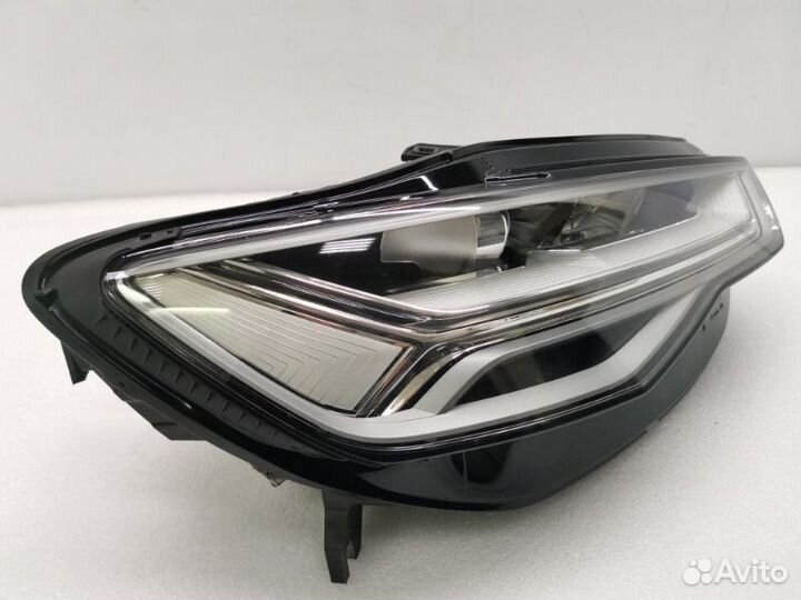 Фара передняя правая Audi A6 C7 2.0 TDI 2018