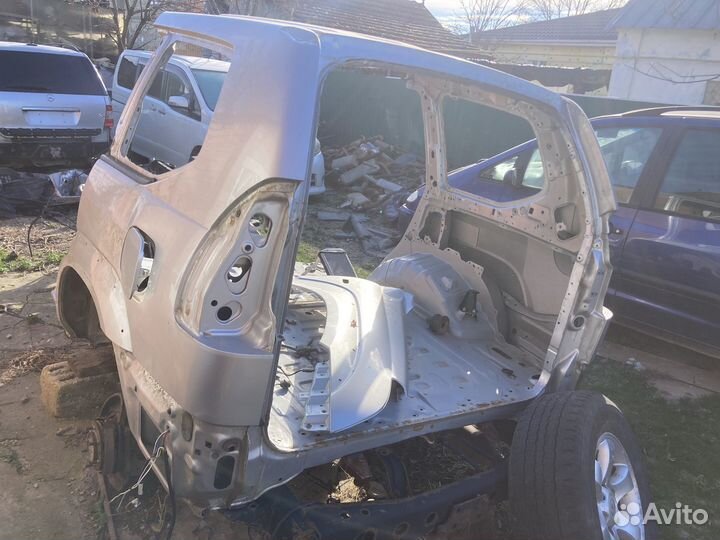 Крыло заднее правое, зад тойота прадо 120