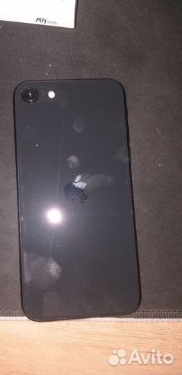 iPhone SE (2020), 64 ГБ