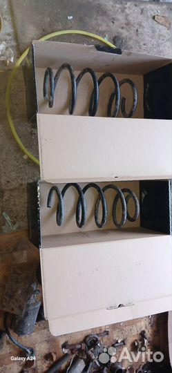 Автозапчасти