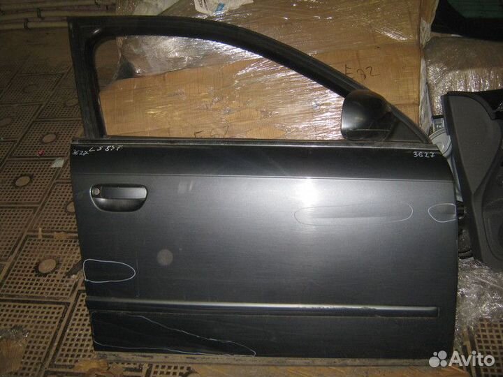 Дверь передняя правая Audi A4 B7