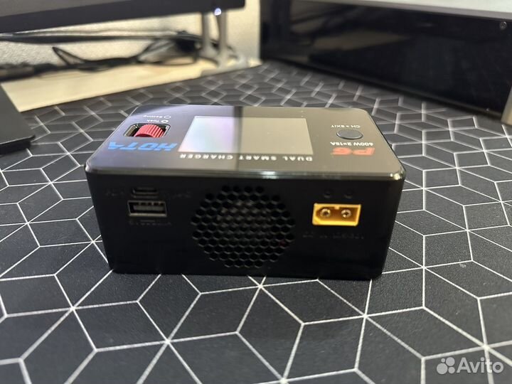 Зарядка hota P6 Dual