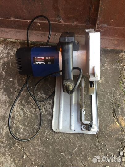 Пила ручная циркулярная бу