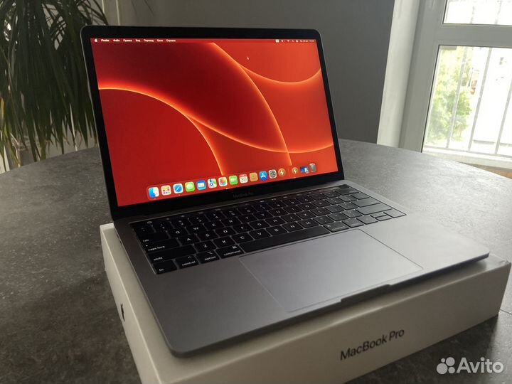 Macbook Pro 13 2019 8/128/i5 70 циклов