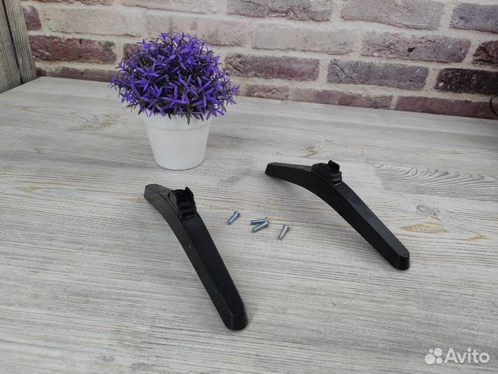 Подставка \ Ножки телевизора Doffler 32DHS69